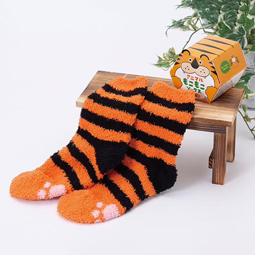 靴下　冬　年賀　寅年　もこもこ